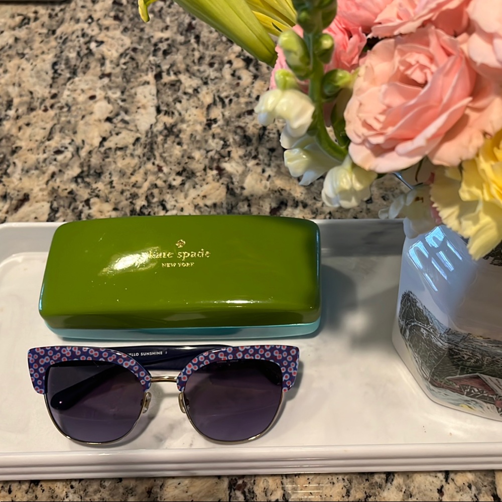Kate Spade Purple Sunglasses with Case